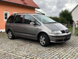 Silber Gebraucht 2010 Seat Alhambra Vigo Van / Kleinbus | 6.990 € (Teuer)