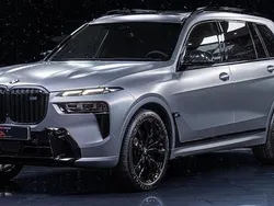 Grau Gebraucht 2023 BMW X7 M Sport SUV | 99.500 € (Etwas zu teuer)