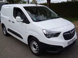 Weiß Gebraucht 2019 Opel Combo Edition Van / Kleinbus | 9.999 € (Fairer Preis)