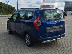 Blau Gebraucht 2021 Dacia Lodgy Stepway Van / Kleinbus | 7.990 € (Superpreis)