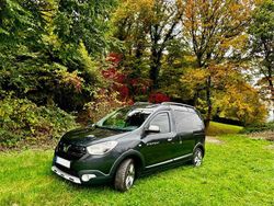 Blau Gebraucht 2020 Dacia Dokker Van | 12.990 € (Fairer Preis)