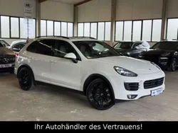 Weiß Gebraucht 2015 Porsche Cayenne S SUV | 30.399 € (Fairer Preis)