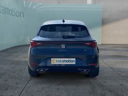 Grau Gebraucht 2024 Seat Leon FR Limousine | 25.650 € (Fairer Preis)