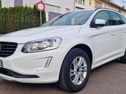 Weiß Gebraucht 2014 Volvo XC60 Momentum SUV | 8.990 € (Teuer)