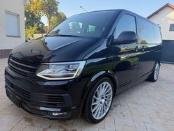 Schwarz Gebraucht 2015 VW T6 Highline Van | 26.900 €