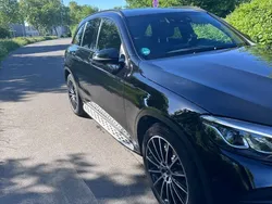 Schwarz Gebraucht 2019 Mercedes GLC300 AMG line SUV | 32.999 € (Fairer Preis)