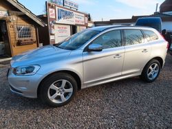 Silber Gebraucht 2014 Volvo XC60 Momentum SUV | 15.950 € (Fairer Preis)