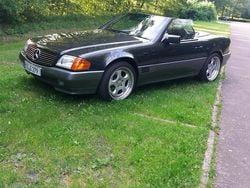 Schwarz Gebraucht 1992 Mercedes SL300 Cabrio | 19.000 €