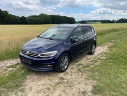 Blau Gebraucht 2020 VW Touran IQ Drive Van / Kleinbus | 24.800 € (Fairer Preis)