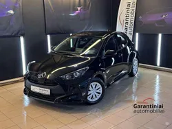 Schwarz Gebraucht 2022 Toyota Yaris Active Limousine | 14.950 € (Guter Preis)