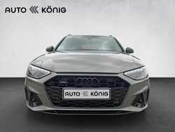 Grau Gebraucht 2024 Audi A4 S-Line Kombi | 46.990 €