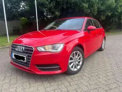 Brillantrot Gebraucht 2015 Audi A3 Attraction Kleinwagen | 6.999 € (Superpreis)
