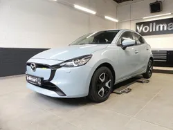 Blau Gebraucht 2023 Mazda 2 Center-Line Kleinwagen | 19.490 € (Etwas zu teuer)
