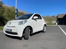 Weiß Gebraucht 2009 Toyota iQ Kleinwagen | 4.290 € (Guter Preis)