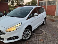 Weiß Gebraucht 2015 Ford S-MAX S Van / Kleinbus | 10.500 € (Fairer Preis)