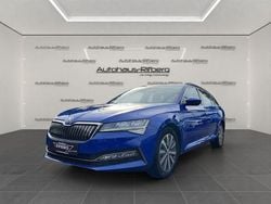 Blau Gebraucht 2021 Skoda Superb Limousine | 17.890 € (Guter Preis)