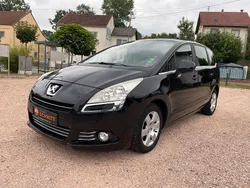 Schwarz Gebraucht 2011 Peugeot 5008 Premium Van / Kleinbus | 3.190 € (Guter Preis)