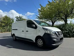 Weiß Gebraucht 2017 Nissan NV300 Comfort Van | 10.990 € (Guter Preis)