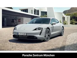 Weiß Gebraucht 2022 Porsche Taycan Sport Turismo Limousine | 64.900 € (Fairer Preis)