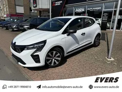 Antarktisweiß Gebraucht 2024 Mitsubishi Colt Limousine | 14.950 € (Superpreis)