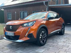 Orange Gebraucht 2022 Peugeot e-2008 Allure SUV | 18.790 € (Fairer Preis)