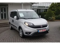 Grau Gebraucht 2022 Fiat Doblò Van / Kleinbus | 21.490 € (Guter Preis)