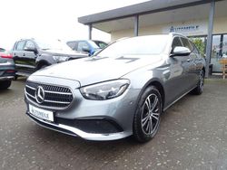 Grau Gebraucht 2022 Mercedes E200 Avantgarde Limousine | 31.990 € (Superpreis)