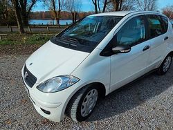 Weiß Gebraucht 2005 Mercedes A180 Kleinwagen | 1.900 € (Etwas zu teuer)