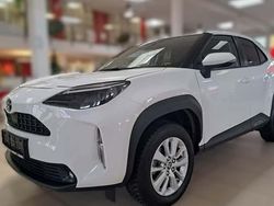 Weiss Gebraucht 2023 Toyota Yaris Hybrid Comfort SUV | 20.990 € (Superpreis)