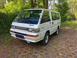 Weiß Gebraucht 1992 Mitsubishi L300 SUV | 24.900 €