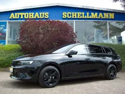 Lackierung schwarz perla nera/ Neu 2024 Opel Astra GS Line Kombi | 26.970 € (Superpreis)
