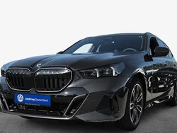 Grau Neu 2025 BMW 540 Kombi | 76.990 € (Guter Preis)