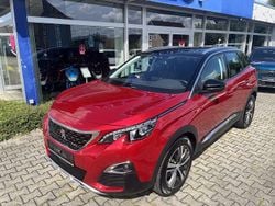 Rot Gebraucht 2021 Peugeot 3008 Allure SUV | 19.990 € (Fairer Preis)