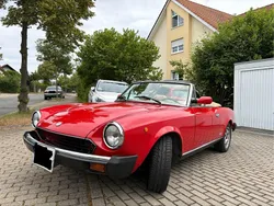 Rot Gebraucht 1983 Fiat 124 Cabrio | 18.490 €