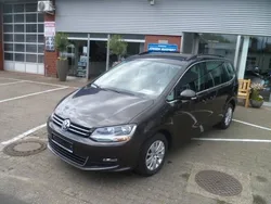 Black oak brown metallic Gebraucht 2022 VW Sharan Comfortline Van / Kleinbus | 25.700 € (Guter Preis)