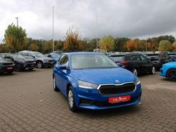 Blau Gebraucht 2022 Skoda Fabia Active Kleinwagen | 13.930 € (Fairer Preis)