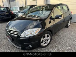 Schwarz Gebraucht 2011 Toyota Auris Edition Kleinwagen | 6.500 € (Etwas zu teuer)