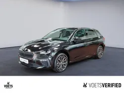 Schwarzmagic perleffekt Gebraucht 2024 Skoda Scala Drive Kleinwagen | 22.860 € (Fairer Preis)