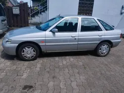 Grau Gebraucht 1996 Ford Escort Limousine | 500 € (Superpreis)