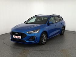 Grau Neu 2025 Ford Focus ST-Line X Limousine | 27.990 € (Guter Preis)