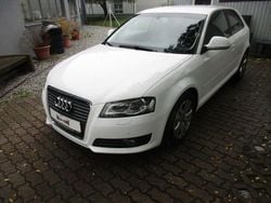 Weiß Gebraucht 2009 Audi A3 Ambition Limousine | 6.799 € (Fairer Preis)