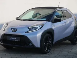 Jasmine silber metallic/dach m Neu 2025 Toyota Aygo Edition Kleinwagen | 25.390 €