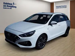 Weiß Gebraucht 2024 Hyundai i30 Trend Limousine | 22.990 € (Fairer Preis)