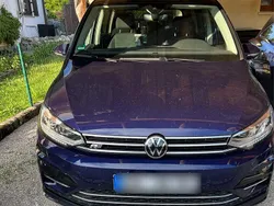 Blau Gebraucht 2022 VW Touran R-line Van / Kleinbus | 30.000 € (Fairer Preis)