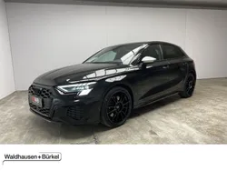 Mythosschwarz Gebraucht 2023 Audi S3 Design Limousine | 42.950 € (Etwas zu teuer)