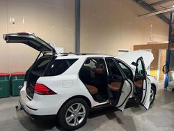 Weiß Gebraucht 2016 Mercedes GLE500 SUV | 44.000 €