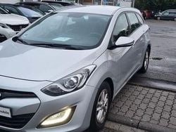 Silber Gebraucht 2013 Hyundai i30 Trend Kombi | 7.499 € (Fairer Preis)