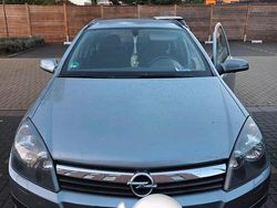 Grau Gebraucht 2006 Opel Astra Kombi | 1.800 € (Fairer Preis)