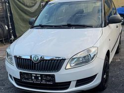 Weiß Gebraucht 2012 Skoda Fabia Cool Edition Kleinwagen | 4.980 € (Fairer Preis)