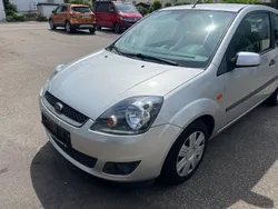 Silber Gebraucht 2007 Ford Fiesta Kleinwagen | 2.000 € (Fairer Preis)
